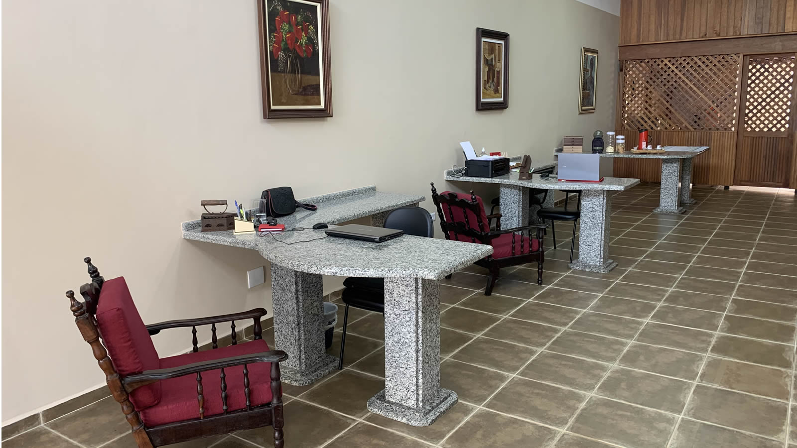 nubia wolf corretora peruibe