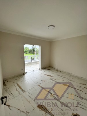 Casa no bairro Jardim Imperador, Lado Linha, em Peruíbe