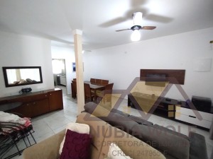 Casa no bairro Oásis, Lado Linha, em Peruíbe