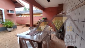 Casa no bairro Ribamar, Lado Linha, em Peruíbe