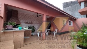 Casa no bairro Ribamar, Lado Linha, em Peruíbe