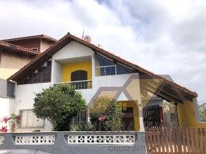 Casa no bairro São José, Lado Praia, em Peruíbe
