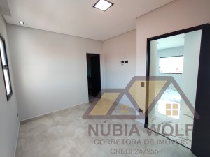 Casa no bairro São José, Lado Linha, em Peruíbe