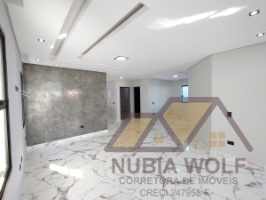 Casa no bairro São José, Lado Linha, em Peruíbe