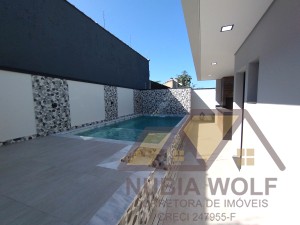 Casa no bairro São José, Lado Linha, em Peruíbe