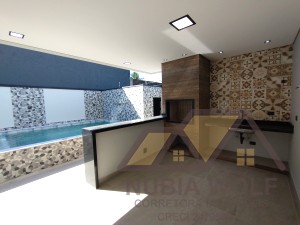 Casa no bairro São José, Lado Linha, em Peruíbe