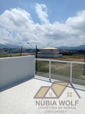 Casa no bairro Flora Rica II, Pós Linha, em Peruíbe