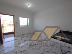 Casa no bairro Belmira Novaes, Lado Linha, em Peruíbe