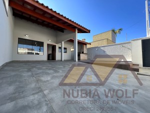 Casa no bairro Oásis, Lado Linha, em Peruíbe