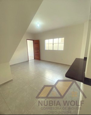 Casa no bairro Stella Maris, Lado Linha, em Peruíbe