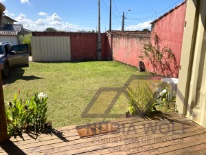 Casa no bairro São José, Lado Linha, em Peruíbe