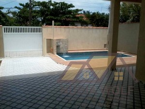 Casa no bairro Belmira Novaes, Lado Praia, em Peruíbe