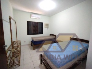 Casa no bairro Casablanca, Lado Praia, em Peruíbe