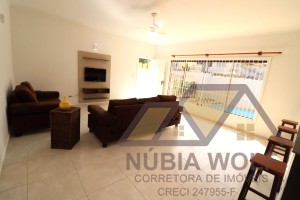 Casa no bairro Turístico, Lado Praia, em Peruíbe