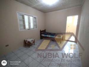Casa no bairro Belmira Novaes, Lado Praia, em Peruíbe