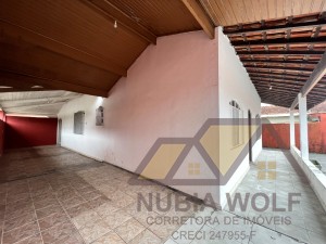 Casa no bairro Belmira Novaes, Lado Linha, em Peruíbe