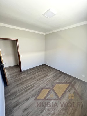 Casa no bairro Oásis, Lado Linha, em Peruíbe