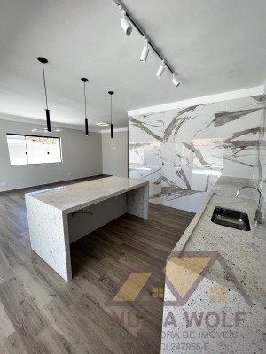 Casa no bairro Oásis, Lado Linha, em Peruíbe