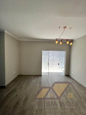 Casa no bairro Oásis, Lado Linha, em Peruíbe