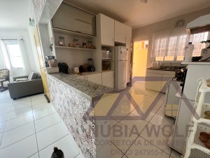 Casa no bairro Jardim Imperador, Lado Linha, em Peruíbe