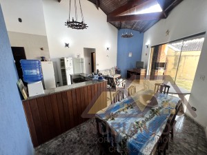 Casa no bairro Turístico, Lado Praia, em Peruíbe