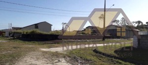 Terreno no bairro São José, Lado Linha, em Peruíbe
