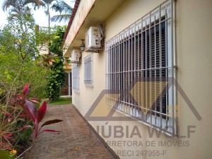 Casa no bairro Beira Mar, Lado Linha, em Peruíbe
