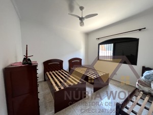 Casa no bairro Stella Maris, Lado Linha, em Peruíbe