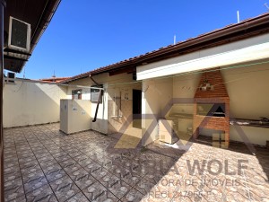 Casa no bairro Três Marias, Lado Linha, em Peruíbe