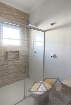 Casa no bairro Oásis, Lado Linha, em Peruíbe