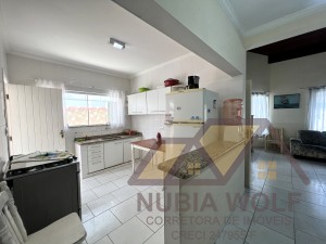 Casa no bairro Icaraíba, Lado Praia, em Peruíbe