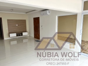 Casa no bairro Jardim Imperador, Lado Linha, em Peruíbe
