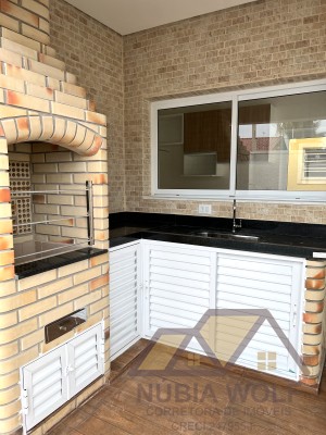 Casa no bairro Jardim Imperador, Lado Linha, em Peruíbe