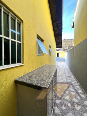 Casa no bairro São José, Lado Linha, em Peruíbe