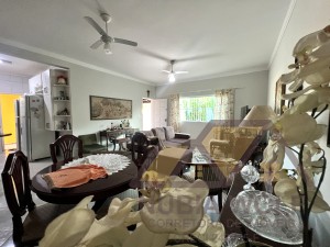 Casa no bairro São José, Lado Linha, em Peruíbe