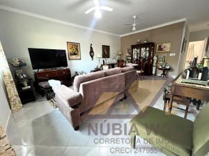 Casa no bairro São José, Lado Linha, em Peruíbe