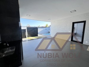 Casa no bairro São José, Lado Linha, em Peruíbe