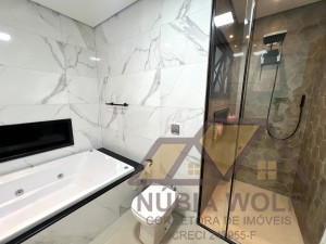 Casa no bairro São José, Lado Linha, em Peruíbe