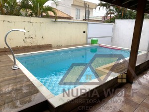 Casa no bairro Belmira Novaes, Lado Praia, em Peruíbe