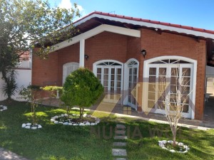 Casa no bairro Oásis, Lado Linha, em Peruíbe