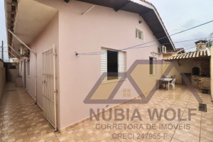 Casa no bairro Flórida, Lado Praia, em Peruíbe