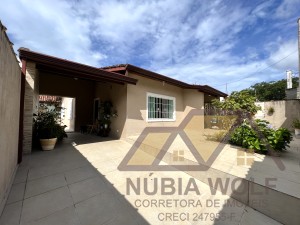 Casa no bairro Casablanca, Lado Linha, em Peruíbe