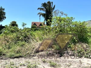 Terreno no bairro São José, Lado Linha, em Peruíbe